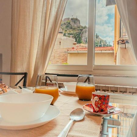 Taormina Apartments Bagian luar foto